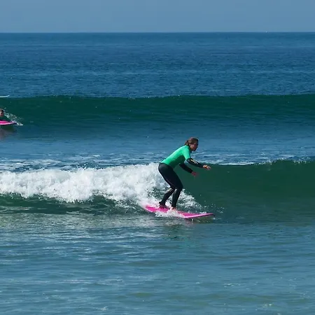 Surfivor Surf Hostel Porto