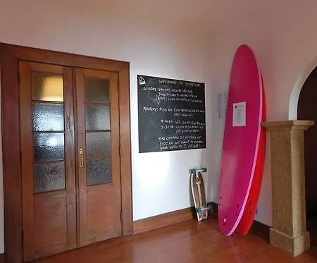 Surfivor Surf Hostel Porto
