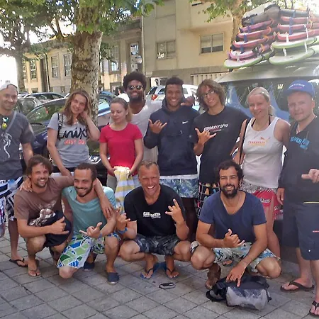 Surfivor Surf Albergue *